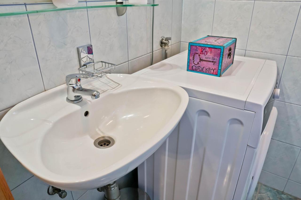Apartment Suncica Пула Екстериор снимка