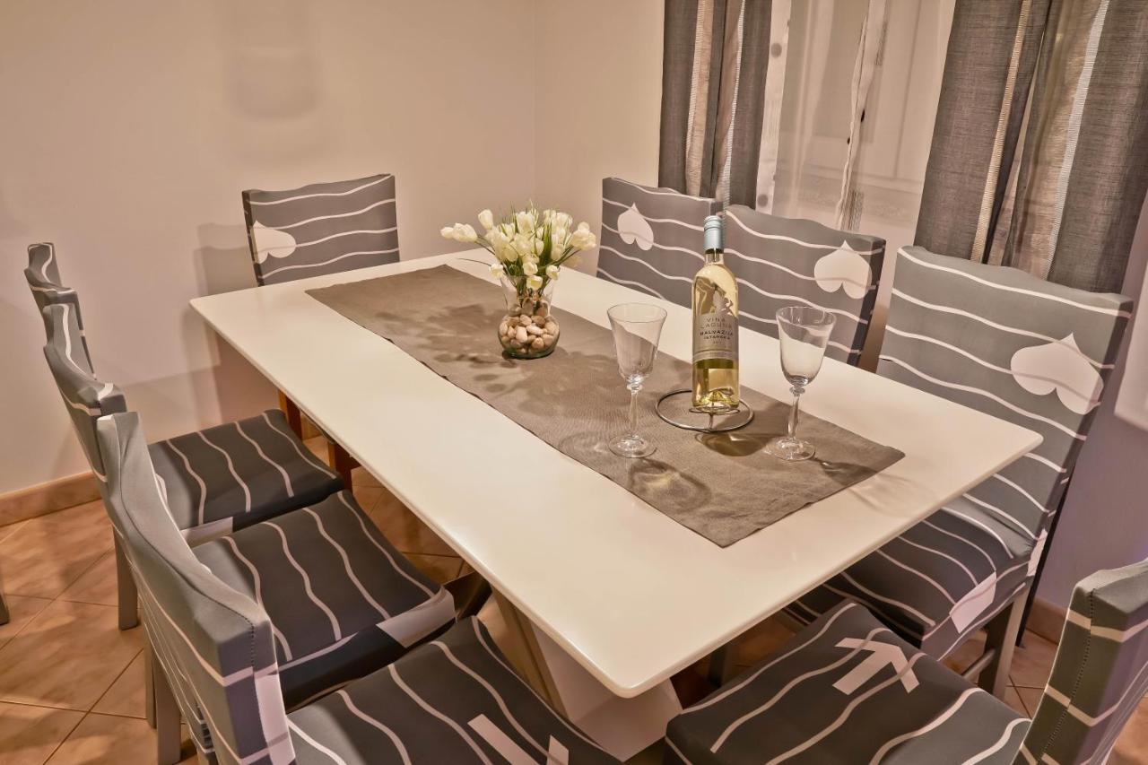 Apartment Suncica Пула Екстериор снимка